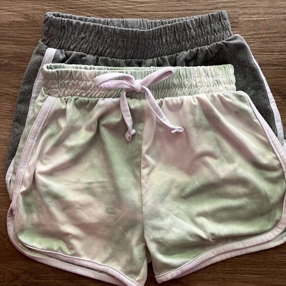 Violet Skye 7/8 Dolphin Shorts - Picture 3 of 3